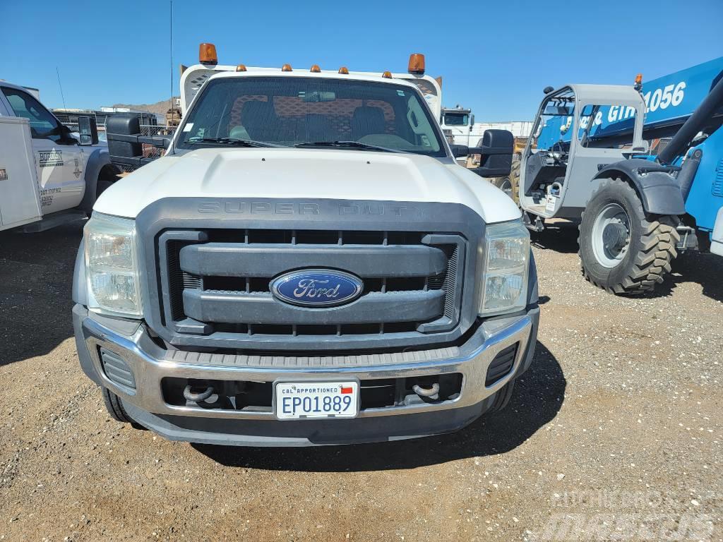 Ford F 450 XL Flatbed / Dropside trucks