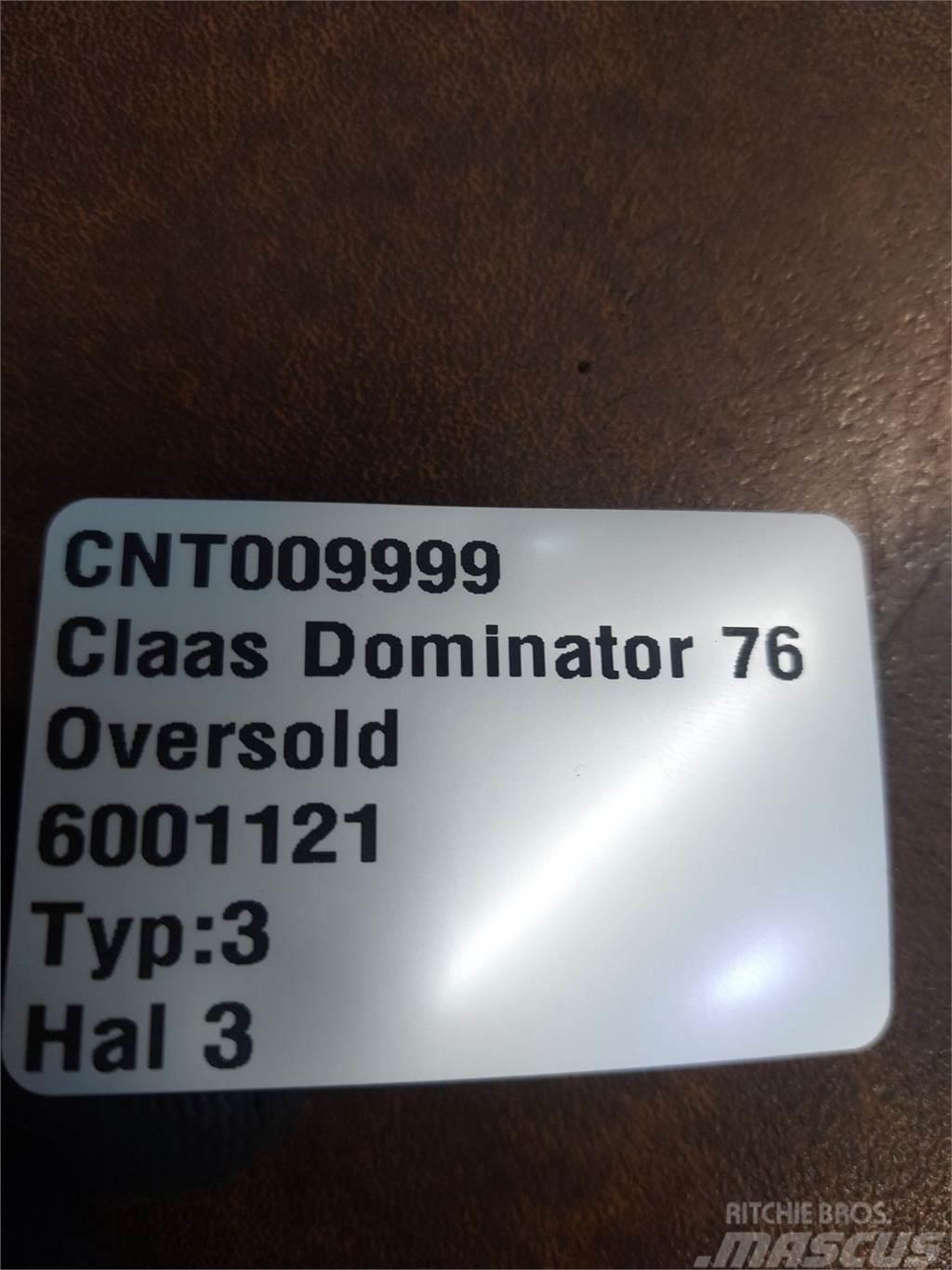 CLAAS Dominator 76 Sand and salt spreaders