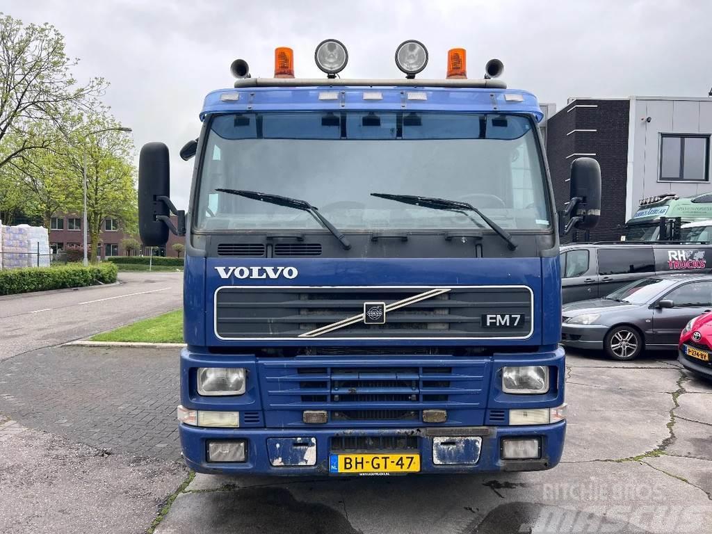 Volvo FM 7.250 4X2 EURO 2 HIAB 102 3+1 Flatbed / Dropside trucks