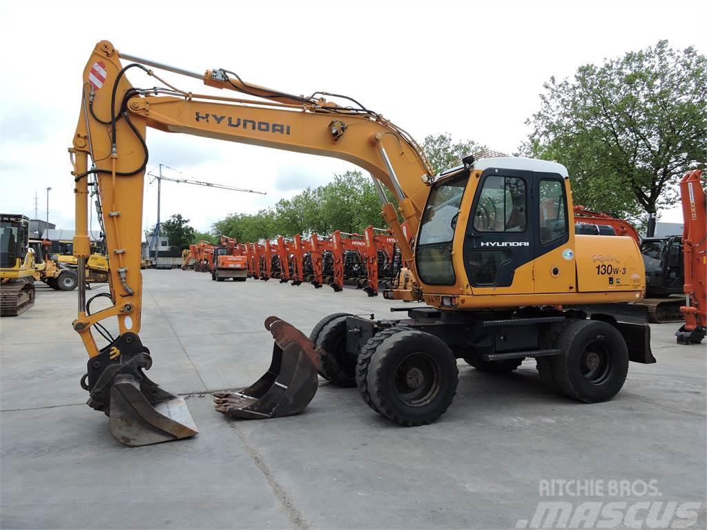 Hyundai Robex 130W Wheeled excavators