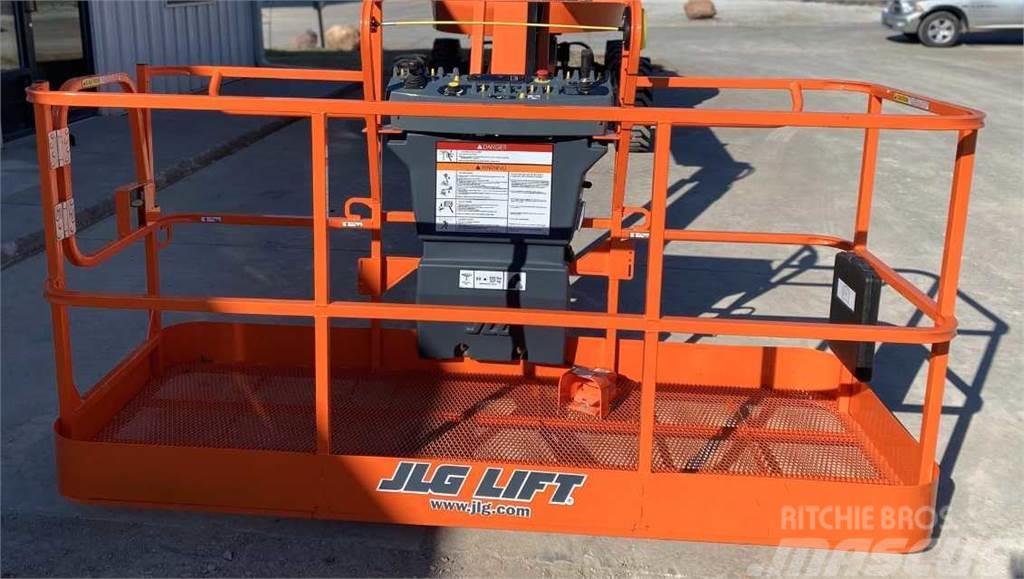 JLG 460SJ Vertical mast lifts