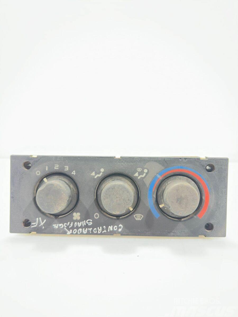 DAF /Tipo: V90 R.3.44-1 / Módulo de Controlo Ar Condic Electrónicos