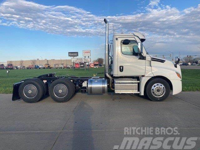 Freightliner New Cascadia Chassis Cab trucks