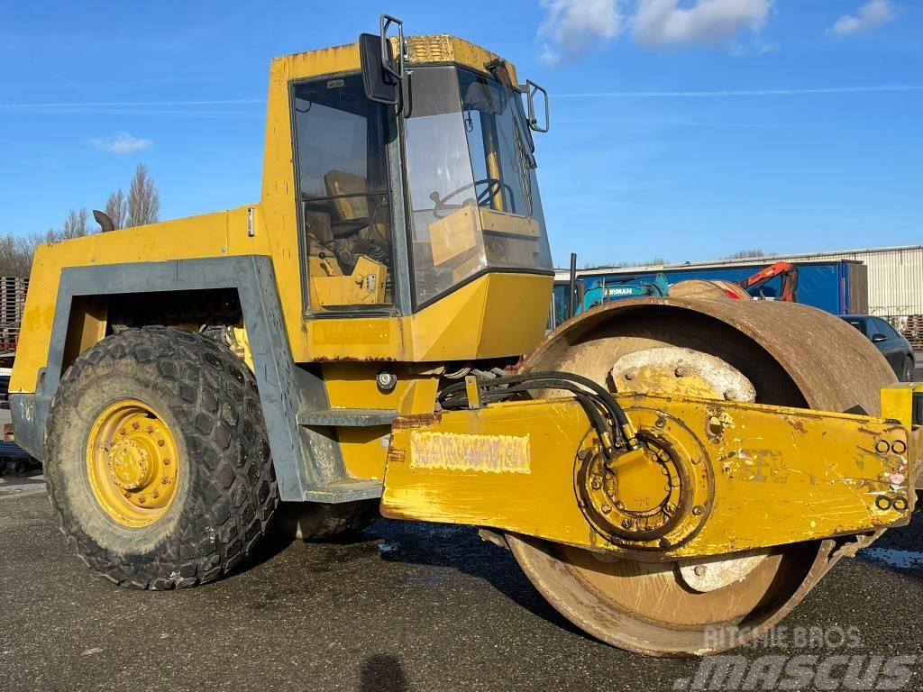 Bomag BW 213 Twin drum rollers
