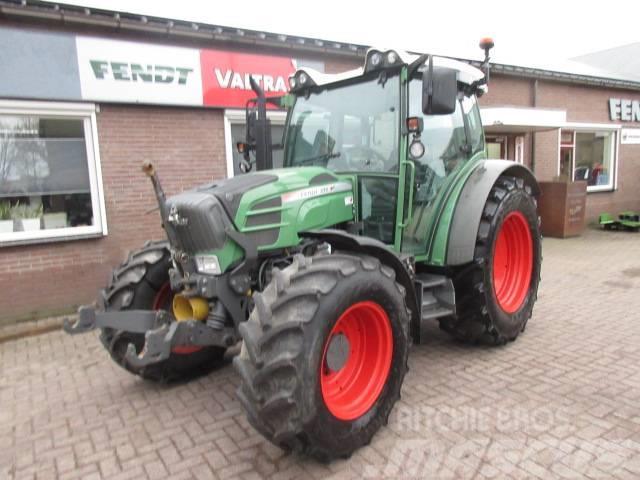 Fendt 211 Tractors