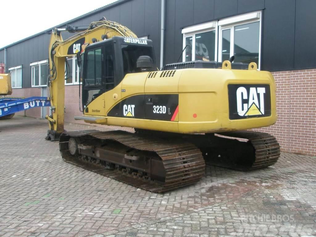 CAT 323D Crawler excavators