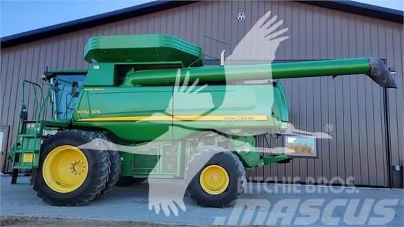 John Deere 9770 STS Combine harvesters