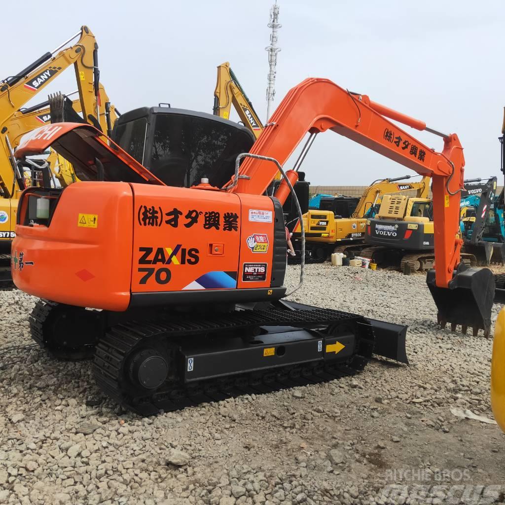 Hitachi ZX70 Midi excavators  7t - 12t
