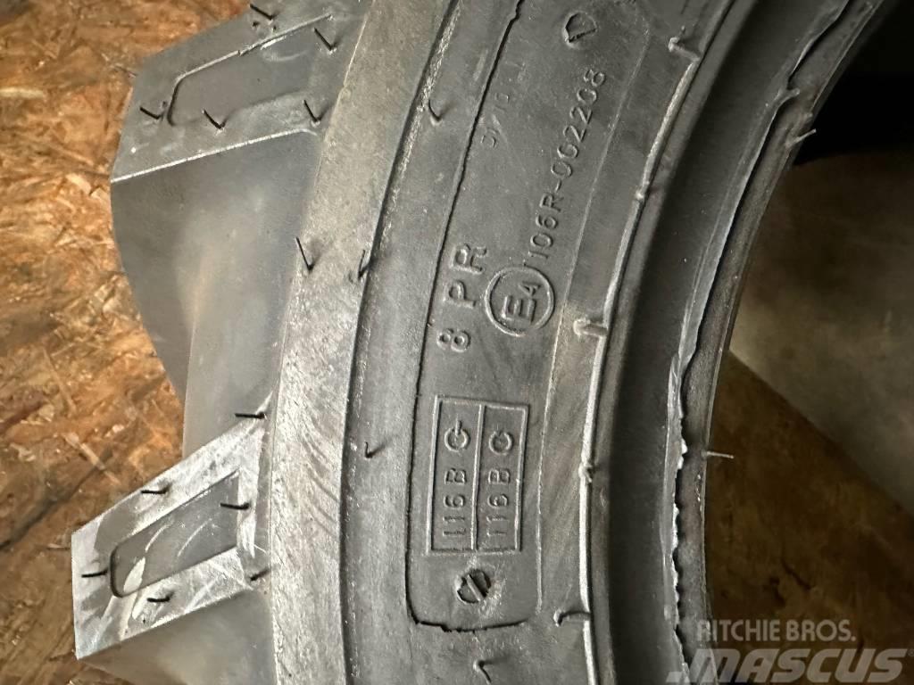 BKT 31x15.5-15 Tyres, wheels and rims