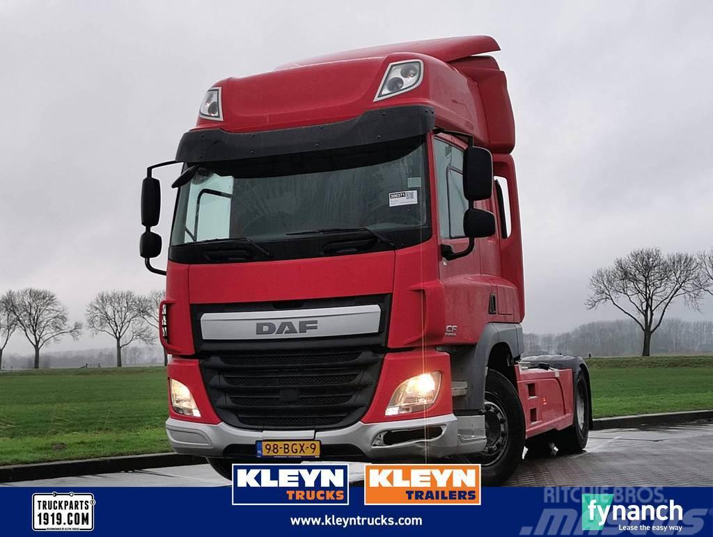 DAF CF 400 spacecab skylights Tractor Units