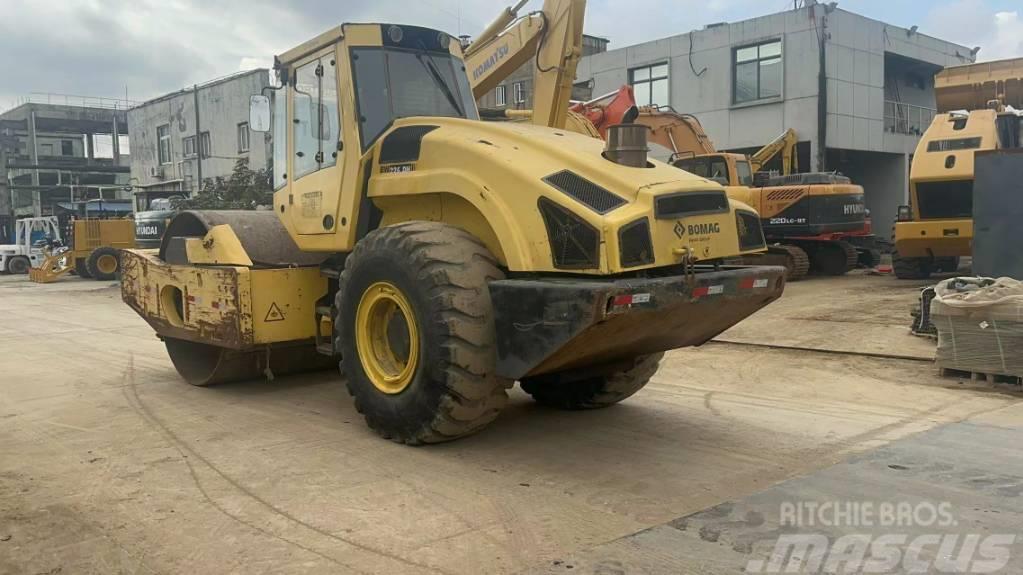 Bomag BW 226 DH-4 Twin drum rollers