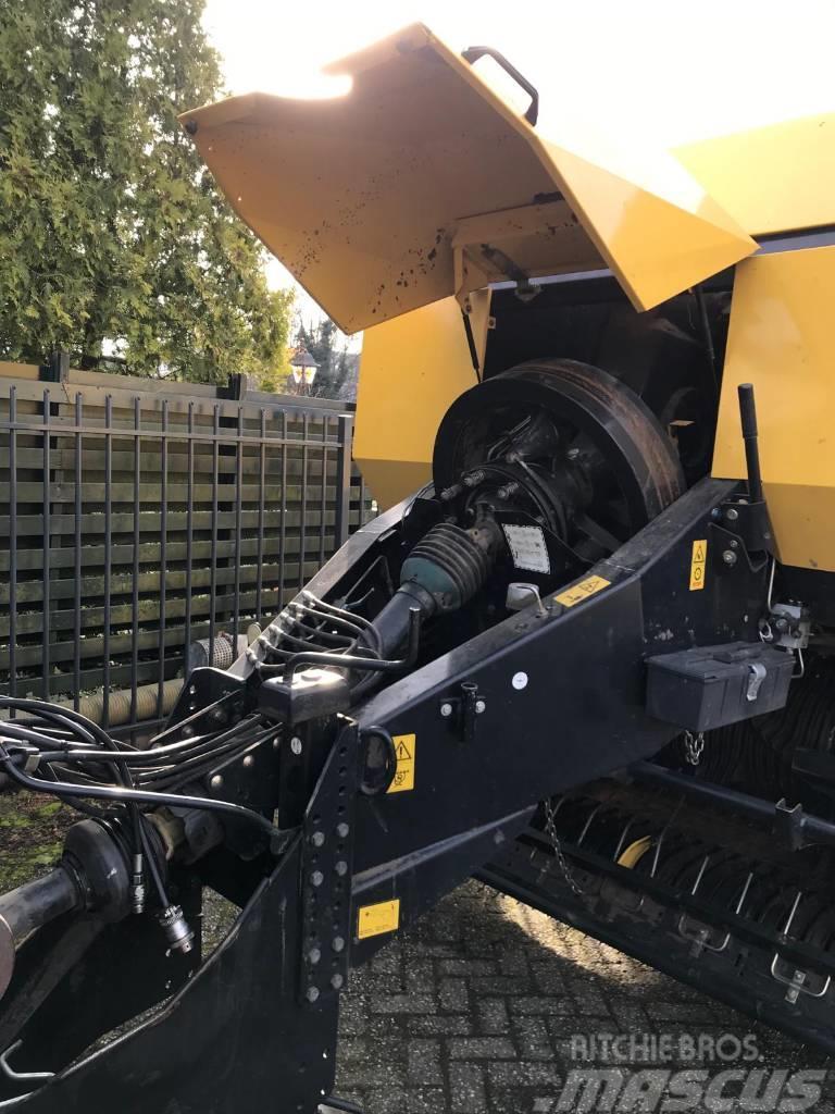 New Holland BB 940 A Square balers