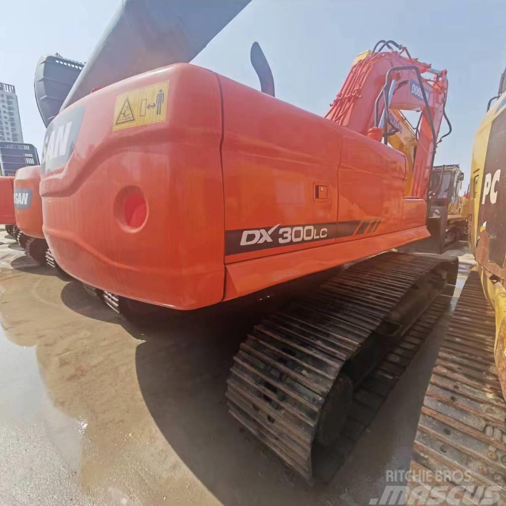Doosan DX 300 LC-9C Crawler excavators