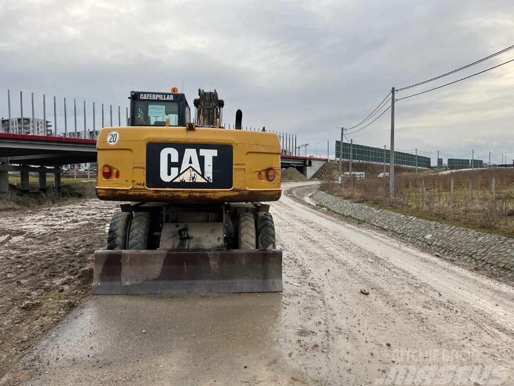 CAT M318D Wheeled excavators