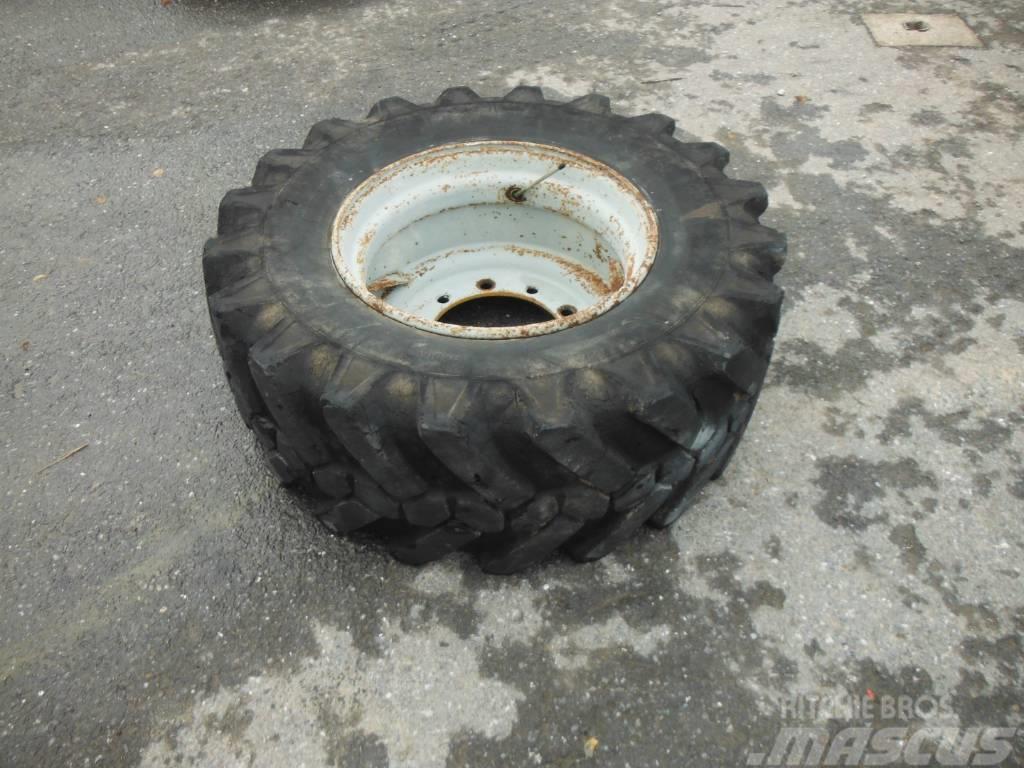 Michelin 15R22.5 Tyres, wheels and rims
