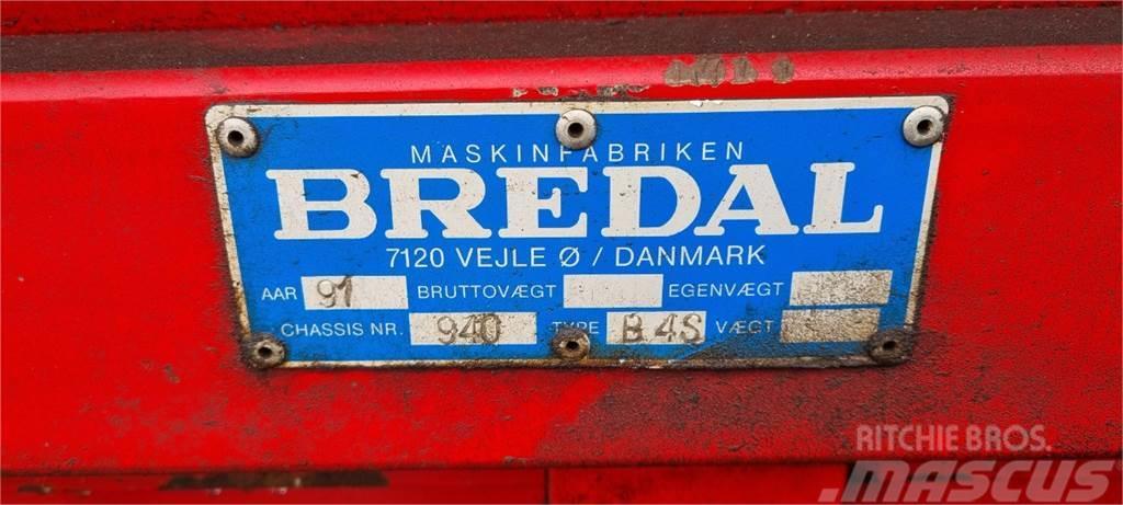 Bredal BUGSERET GØDNINGSSPREDER B4S Trailed sprayers