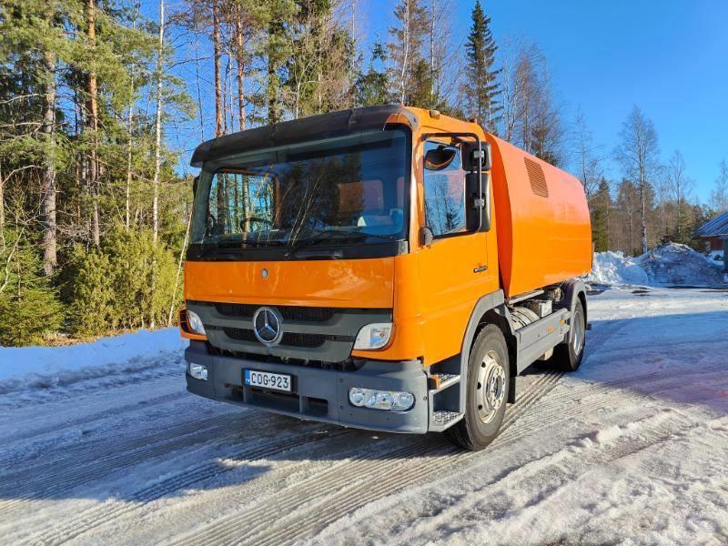 Bucher Cityfant 60 MB Atego Sweepers