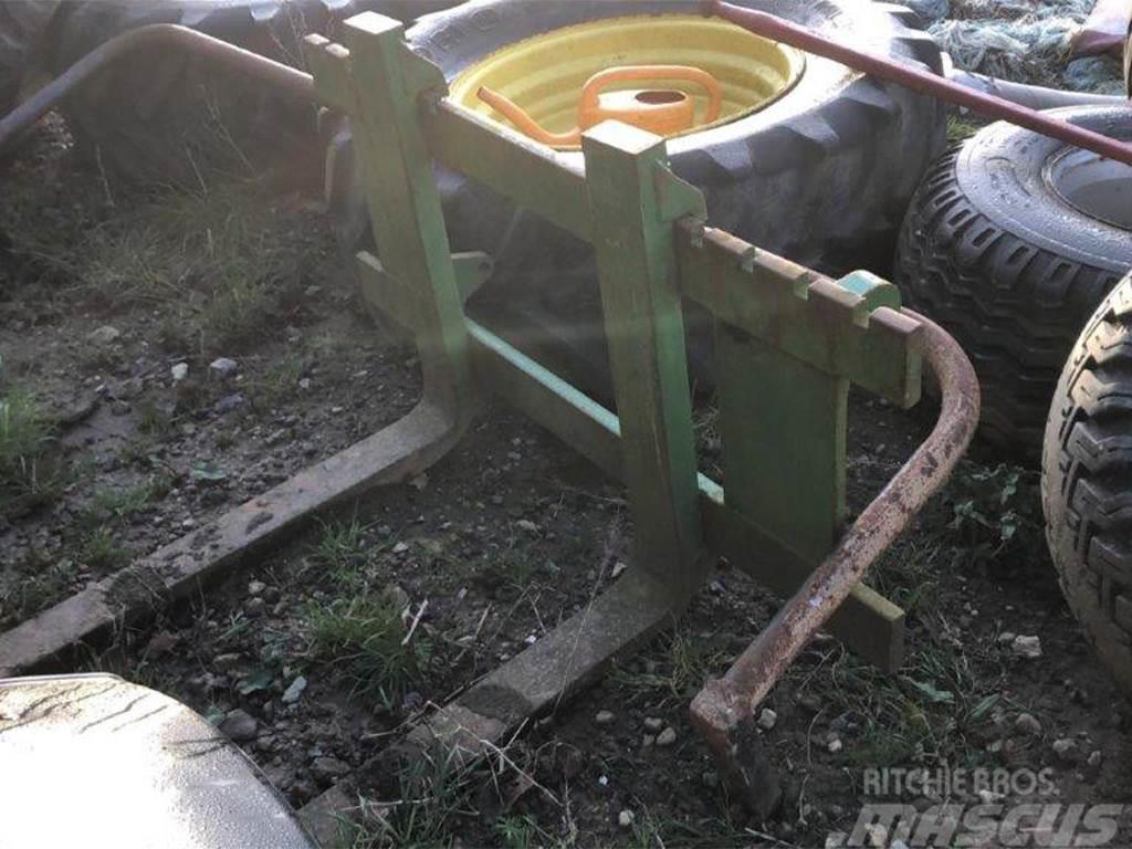John Deere PALLET Other attachments and components