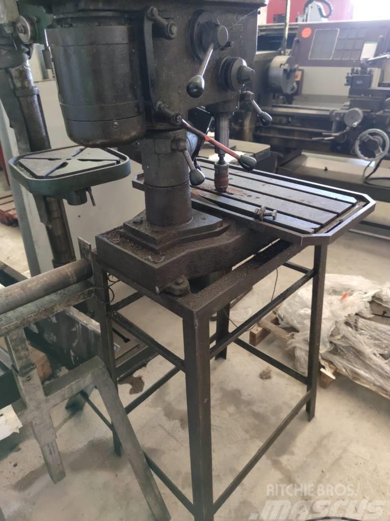  Drill on table T.D 17/R Drills