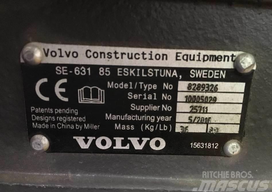 Volvo Schnellwechsler U05 Quick connectors