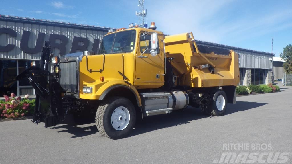 Western Star 4900 FA Snow blades and plows