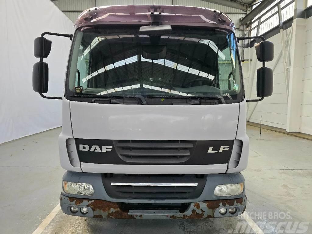 DAF LF 45 .220 / AIRCO Flatbed / Dropside trucks