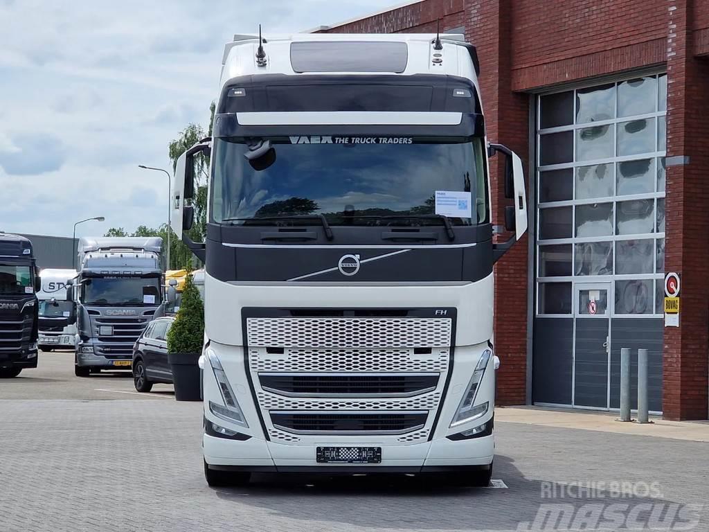 Volvo FH 13.500 Globetrotter XL 4x2 - NEW - Full spec - Tractor Units