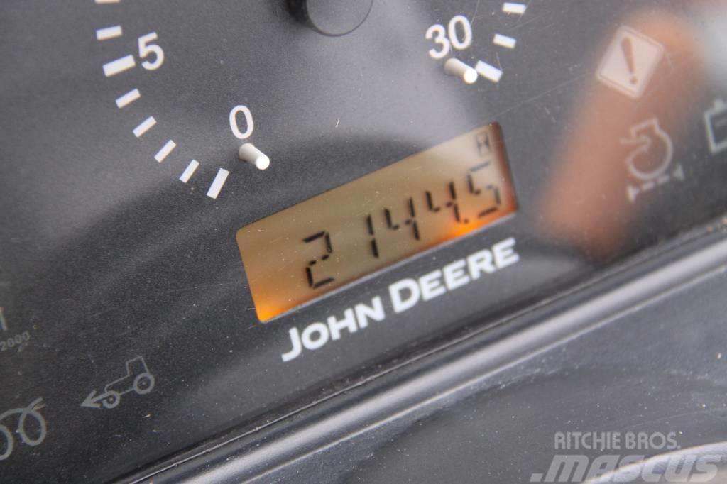 John Deere 3520 Tractors
