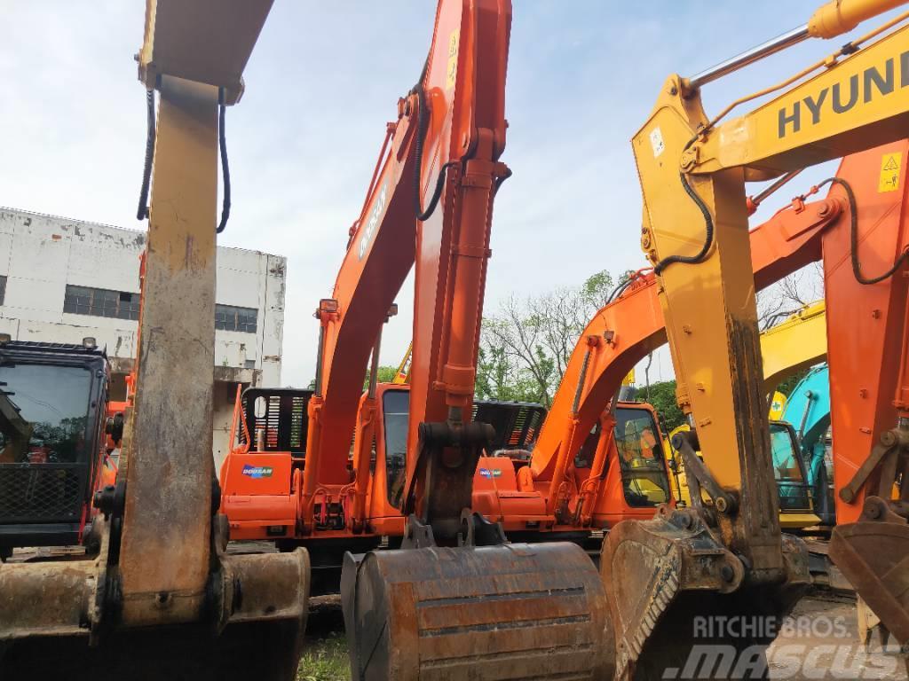Doosan DH 215-9 Crawler excavators