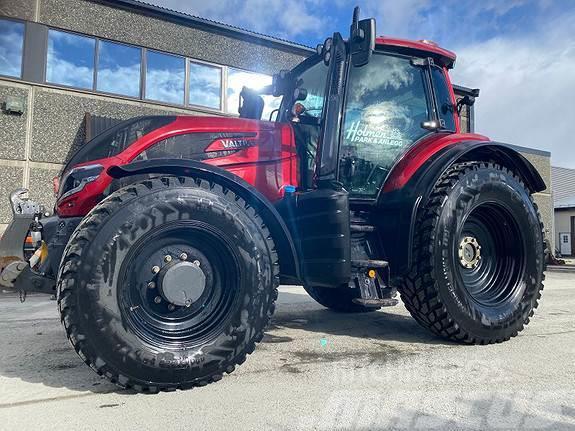 Valtra T235 Direct, 70 Years Red Eition, kun 1710 timer, Tractors