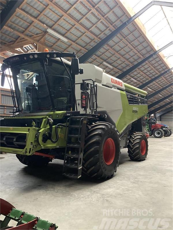 CLAAS Lexion 6800 4wd. Combine harvesters