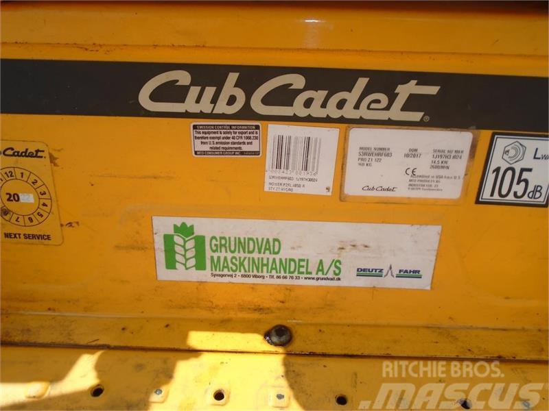 Cub Cadet Z1 L122cm - 2019 - 480 Timer Compact tractors