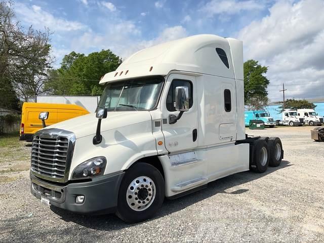 Freightliner X12564ST Tractor Units
