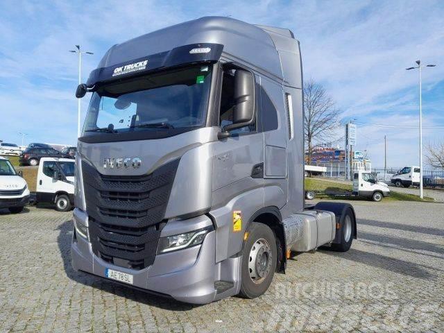 Iveco AS440S51T/P Tractor Units