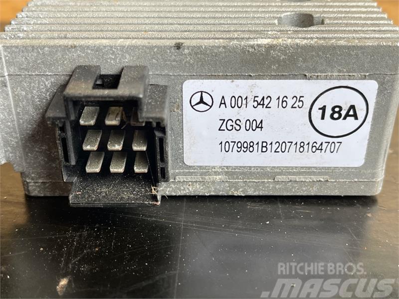 Mercedes-Benz MERCEDES ECU ZGS 004 A0015421626 Electronics