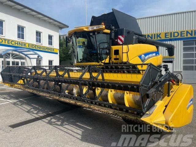 New Holland CR 9080 RAUPE Combine harvesters