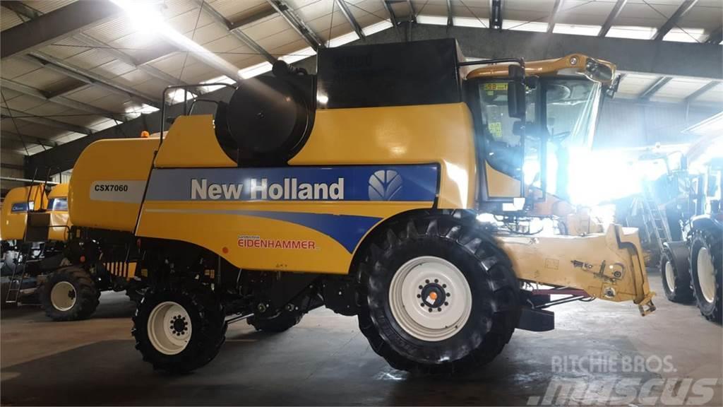 New Holland CSX7060 Laterale Combine harvesters