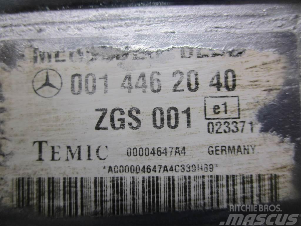 Mercedes-Benz OM906LA Electronics