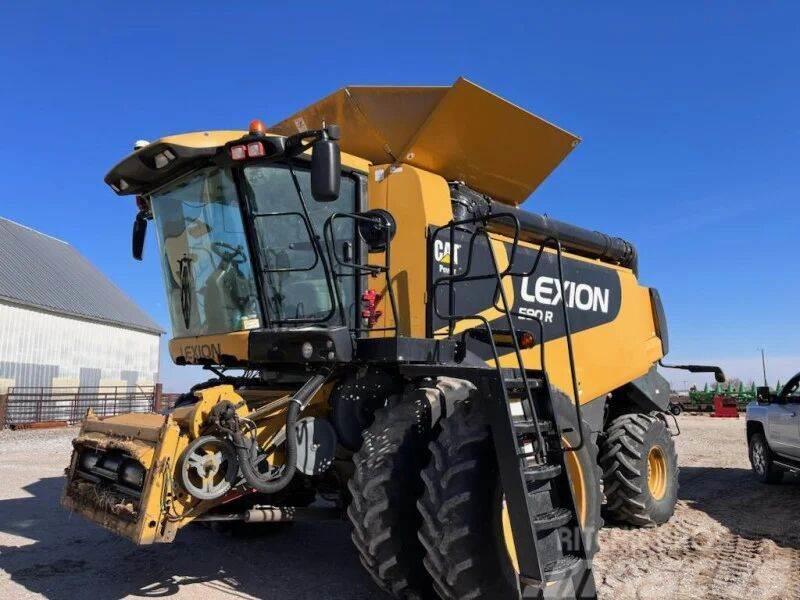 CAT Lexion 590R Combine harvesters