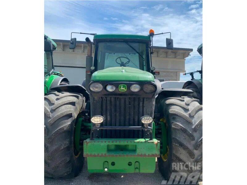 John Deere 8220 Tractors