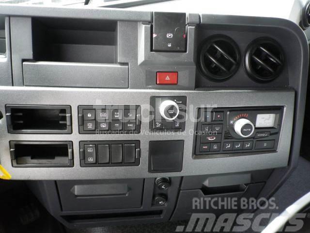 Renault T520 SLEEPER CAB Tractor Units
