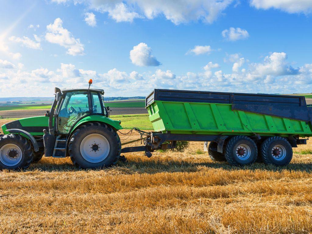 Remolque agrícola de ocasión: ¿Qué tener en cuenta antes de comprar?