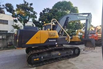 Volvo EC 220