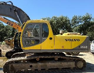 Volvo EC240