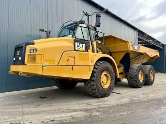 CAT 735C