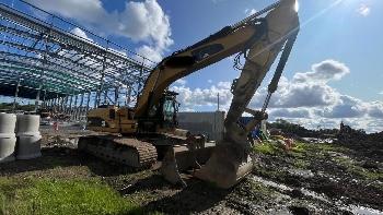 CAT 325 Dl