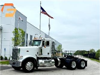 Peterbilt 389