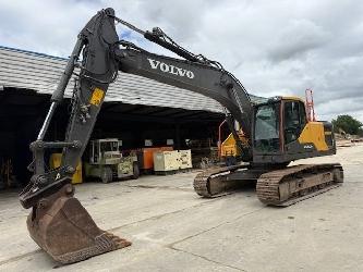 Volvo EC 220