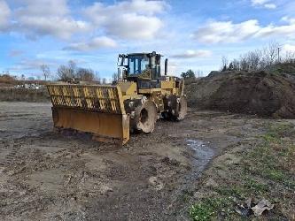CAT 816 F