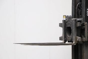  Rotator